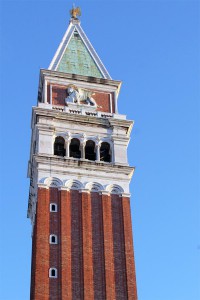 Am Markusplatz in Venedig