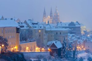 prager-burg-hradschin-bei-nacht