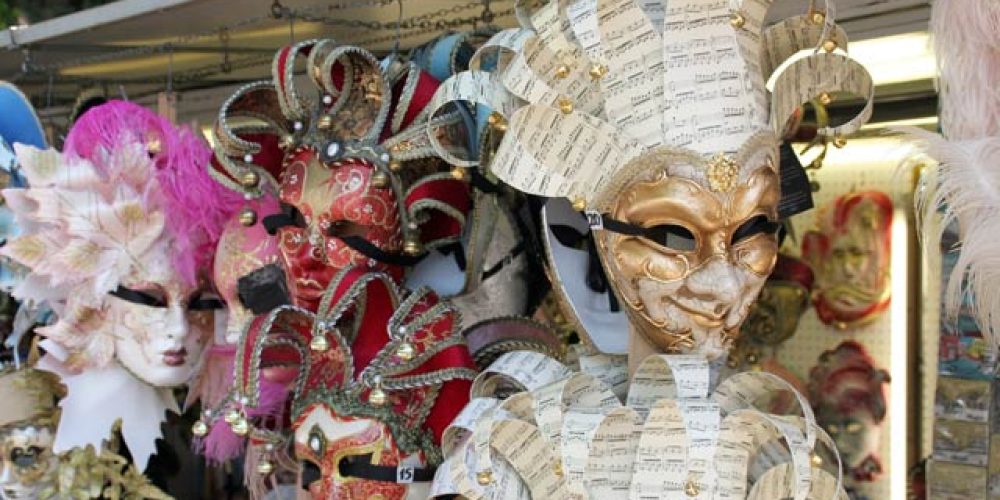 Venezianische Masken: Karneval in Venedig 2012